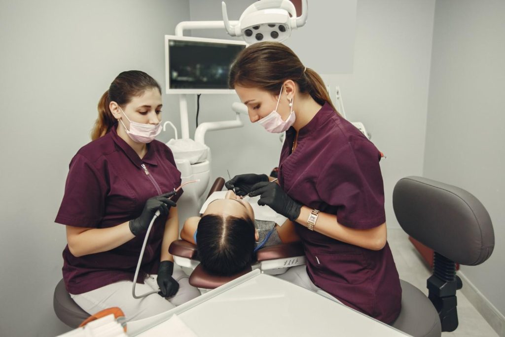 Don’t Ignore Tooth Pain When to Visit an Emergency Dentist